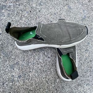 Sanuk Chiba Quest slip ons like new